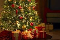Keep Your Real Christmas Tree Fresh and Flourishing All Season