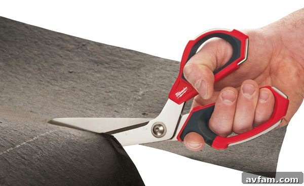 Milwaukee Jobsite Scissors - Durable Cutting Tools for Professionals