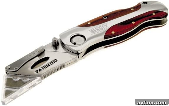 Bessey D-BKWH utility knife