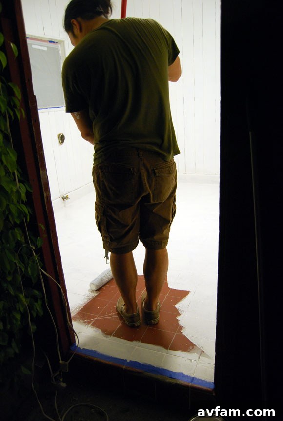 paint-into-corner-floor.jpg