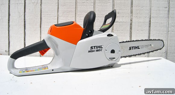 STIHL MSA 160 C Cordless Chainsaw STIHL MSA 160 C Cordless Chainsaw ready for action