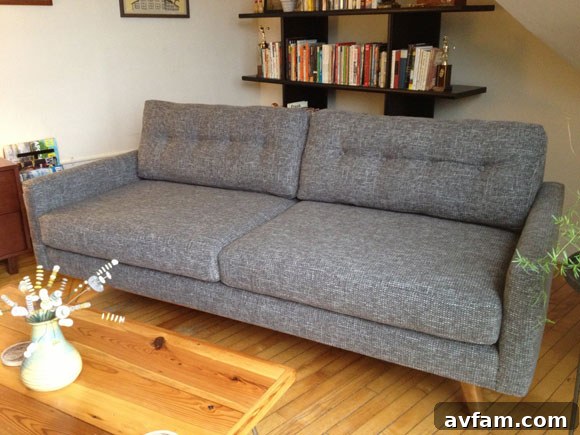 thrive-fillmore-loveseat.jpg