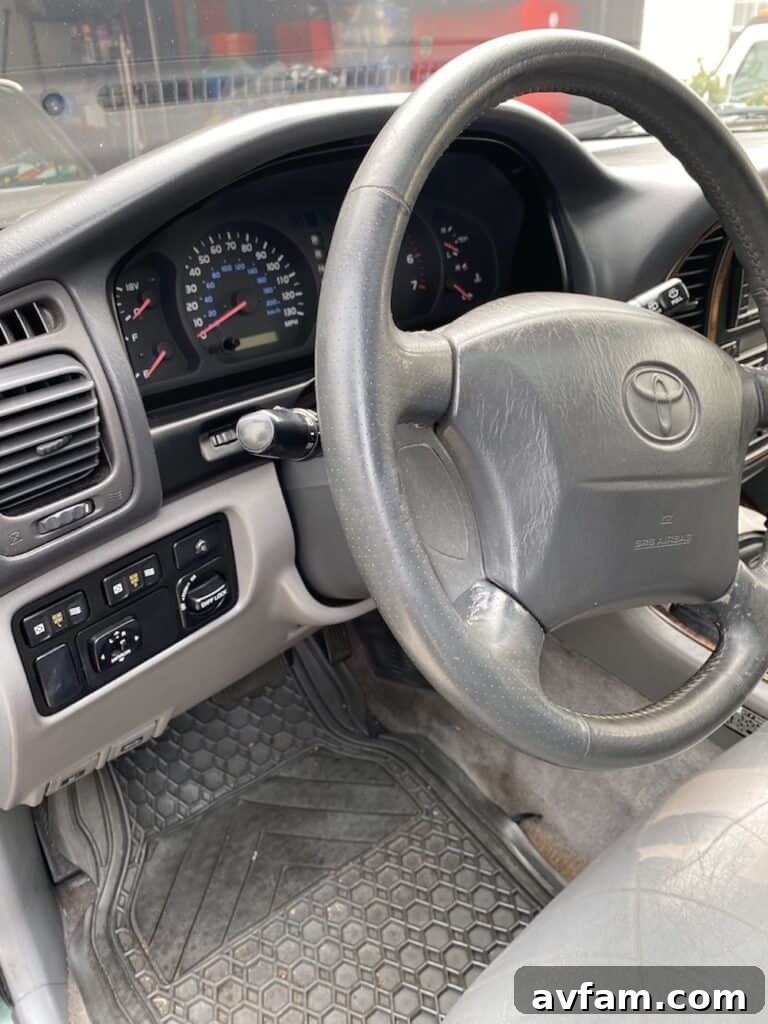 Rear interior view of the Land Cruiser 100 Series cargo area