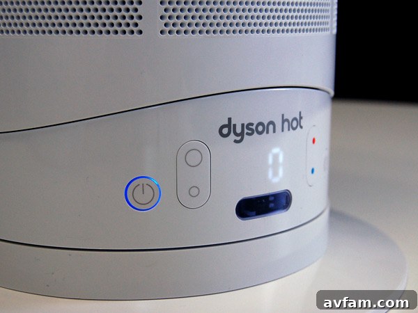 Dyson Hot+Cool Temperature Display Dyson Hot+Cool displaying temperature settings