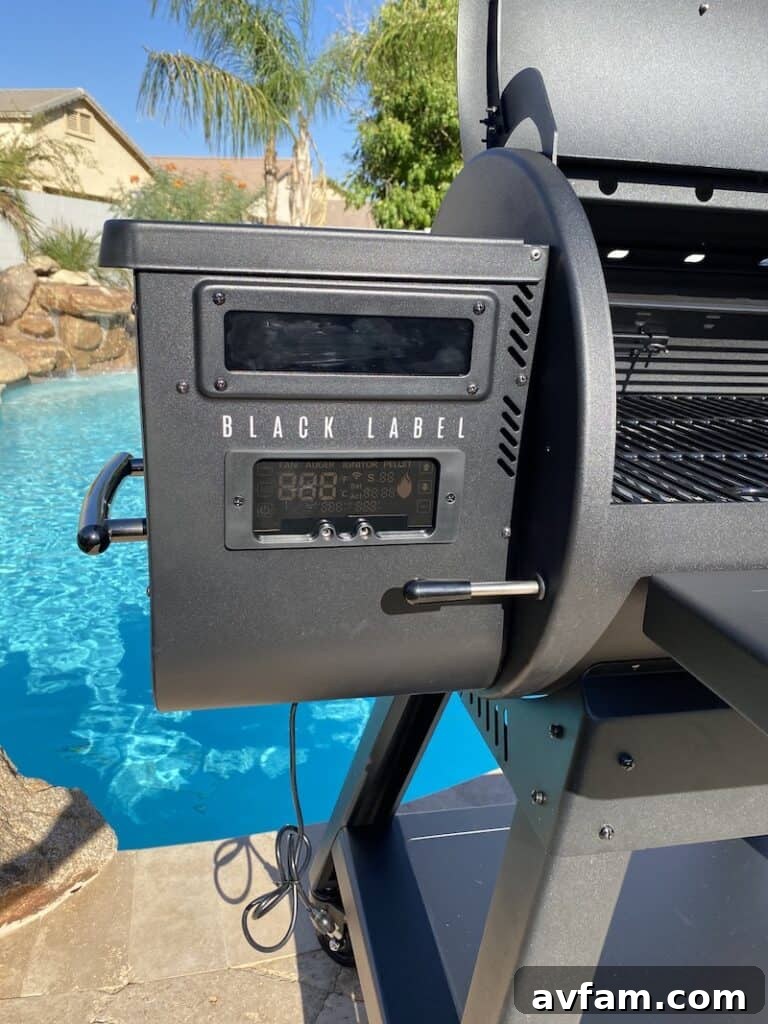 Louisiana Grills Black Label Temperature Accuracy Precise Temperature Control Pellet Grill