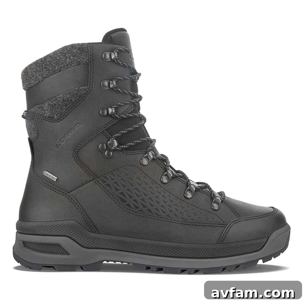 Lowa Renegade Evo Ice GTX Lowa Renegade Evo Ice GTX boot for winter hiking