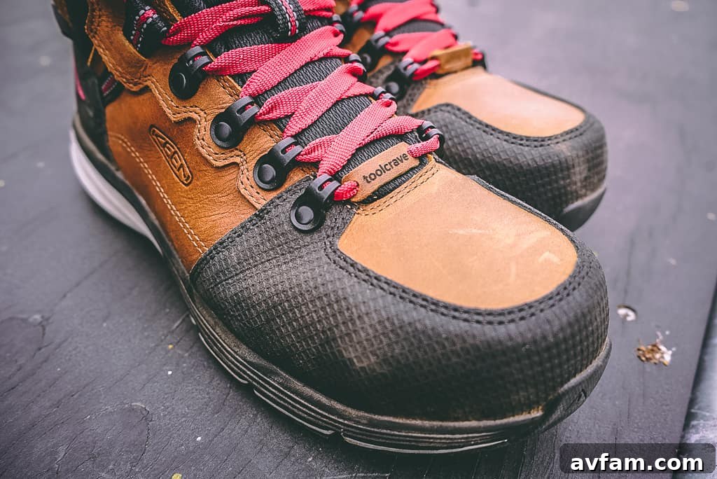 Carbon fiber toe protection in Keen Red Hook boot