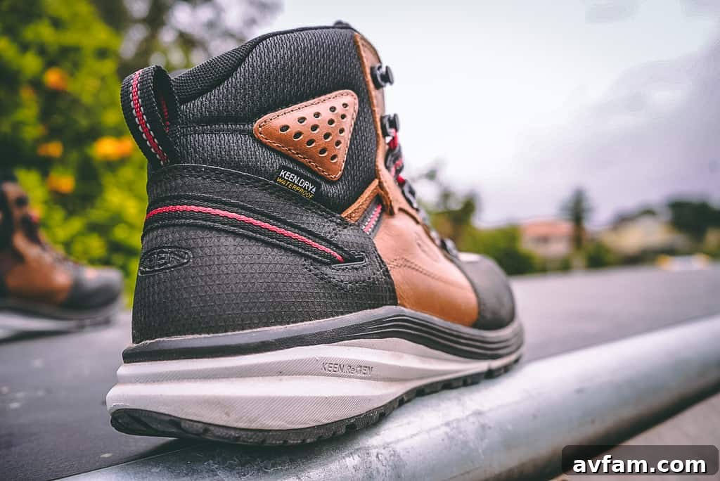 KEEN.DRY waterproof membrane in Red Hook boots
