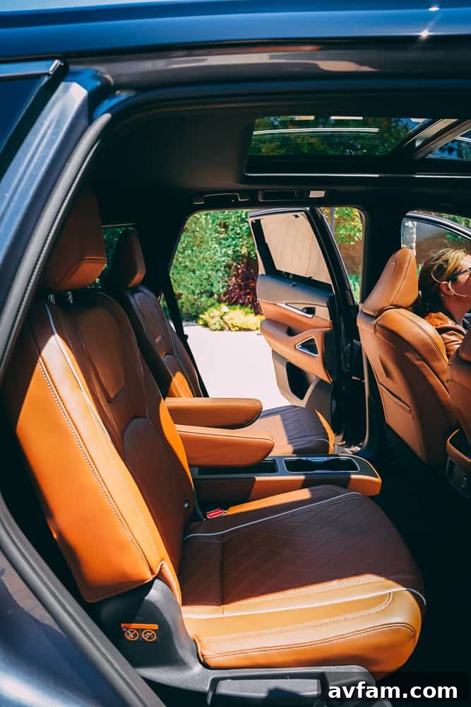 Infiniti QX60 interior view