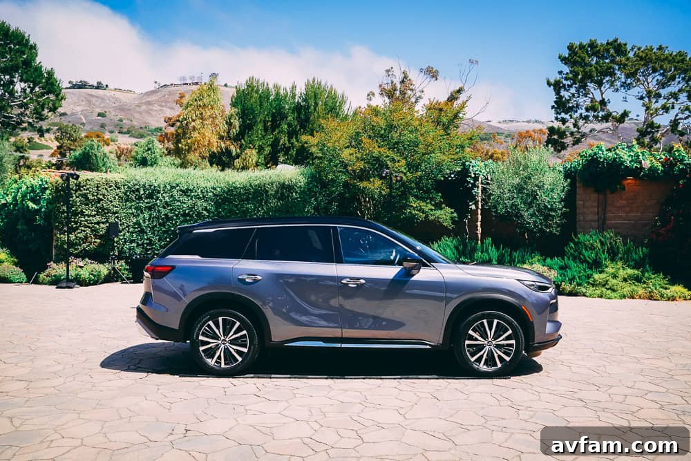 QX60 parked