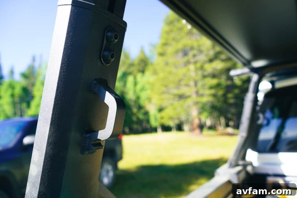 Detail of Yakima Overhaul HD QuickChange attachment mechanism