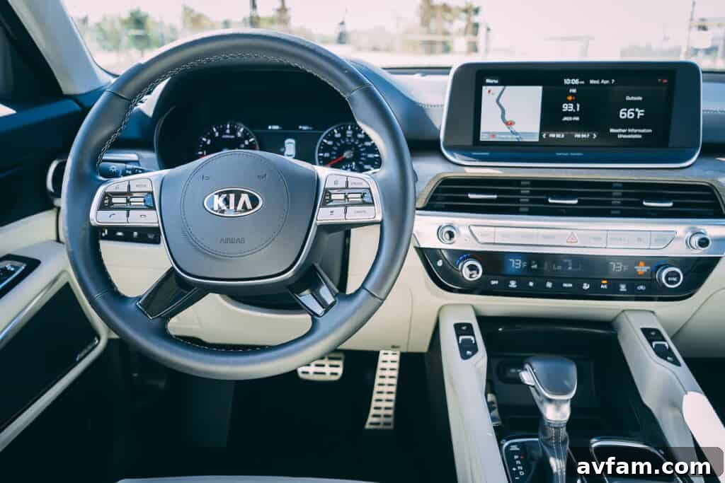 Kia Telluride front console storage