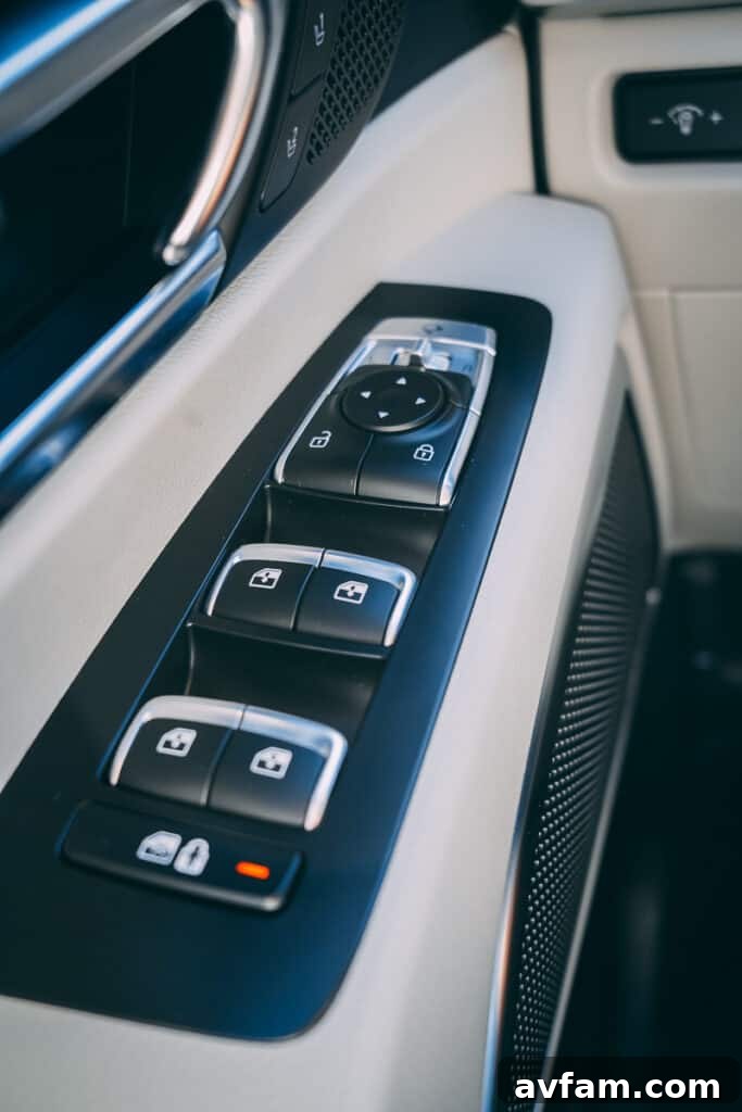 2021 Kia Telluride passenger side dash trim