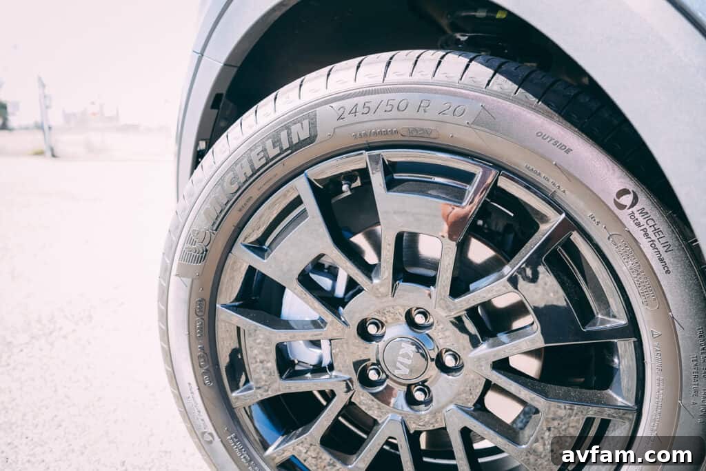 Kia Telluride front 3/4 view
