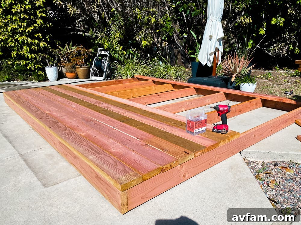 Deck frame with internal supports