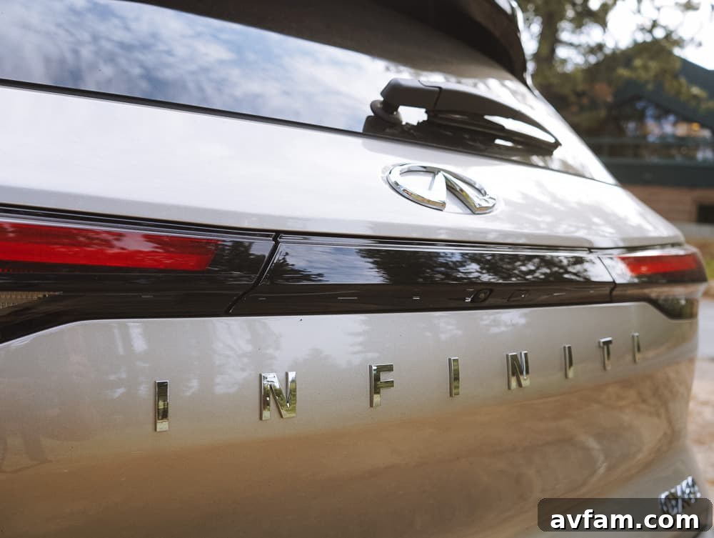 Infiniti QX60's panoramic sunroof, providing an expansive view of the sky.
