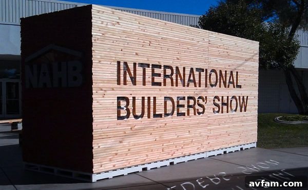 builders-show-sign