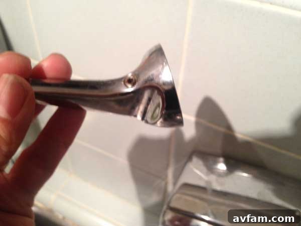 remove-faucet-handle-delta
