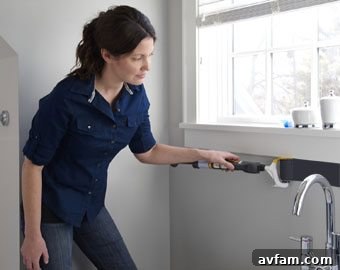 Painting window trim with Smart Edge Roller wagner-smart-edge-roller-window, precise trim painting
