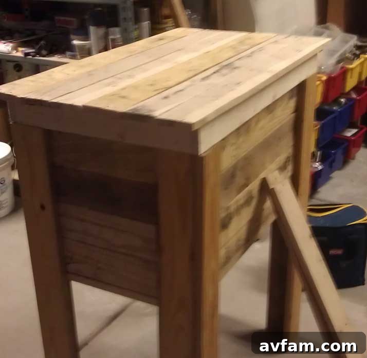 Stained Pallet Stand The finished, stained pallet cooler stand with an open compartment