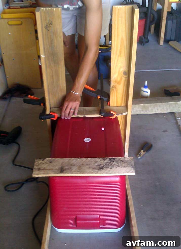 Cutting Pallet Wood Cutting pallet wood planks with a miter saw