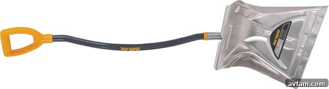 TRUE TEMPER Aluminum Combo Snow Shovel, highlighting its ergonomic design and large capacity aluminum blade