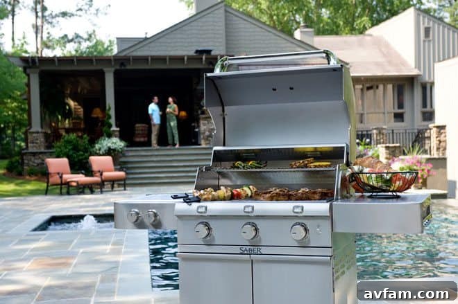 outdoor-kitchen-living
