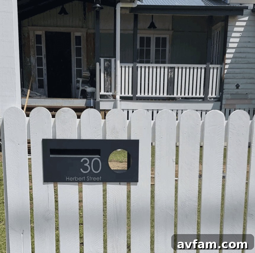 Fence-Mounted Letterbox