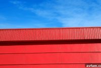 Standing Seam vs Corrugated Metal Roofs: Which Panel Fits?
