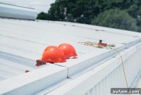 When to Hire a Metal Roofing Contractor Instead of DIY
